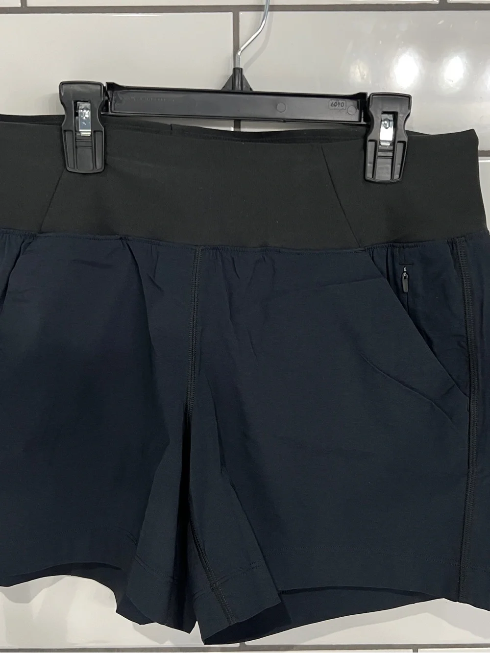 Prana lightweight black